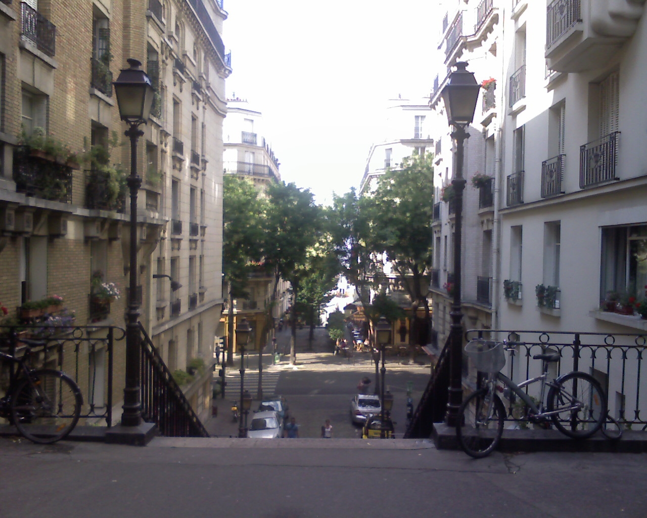 Retour rue Colincourt